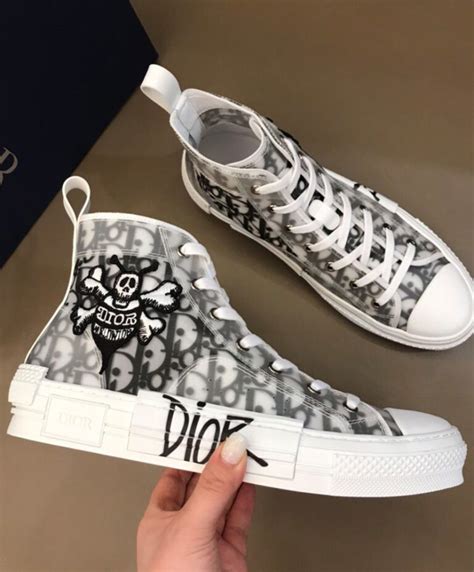 mens dior high tops|dior b23 sneakers for men.